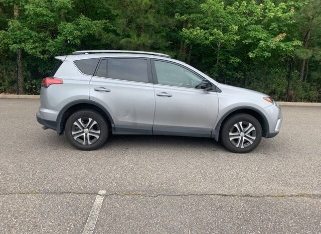 
								Toyota RAV4 2018 full									