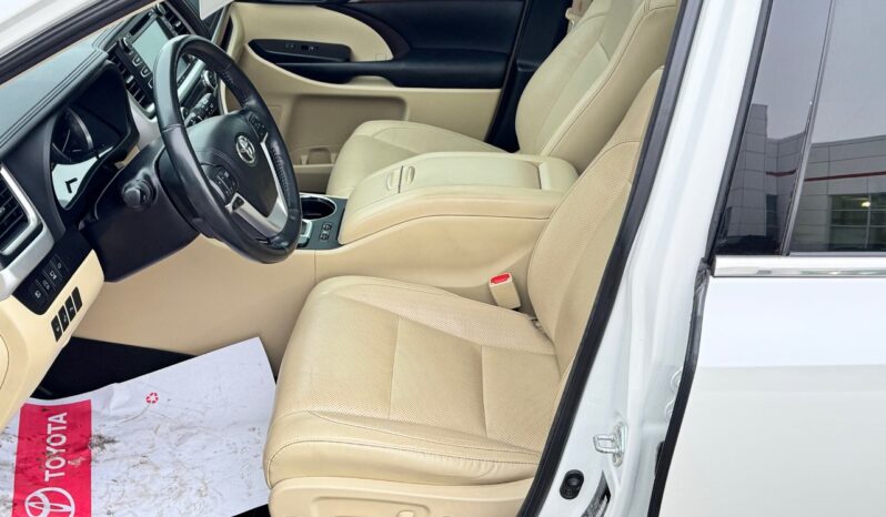 
								Toyota Highlander 2018 full									